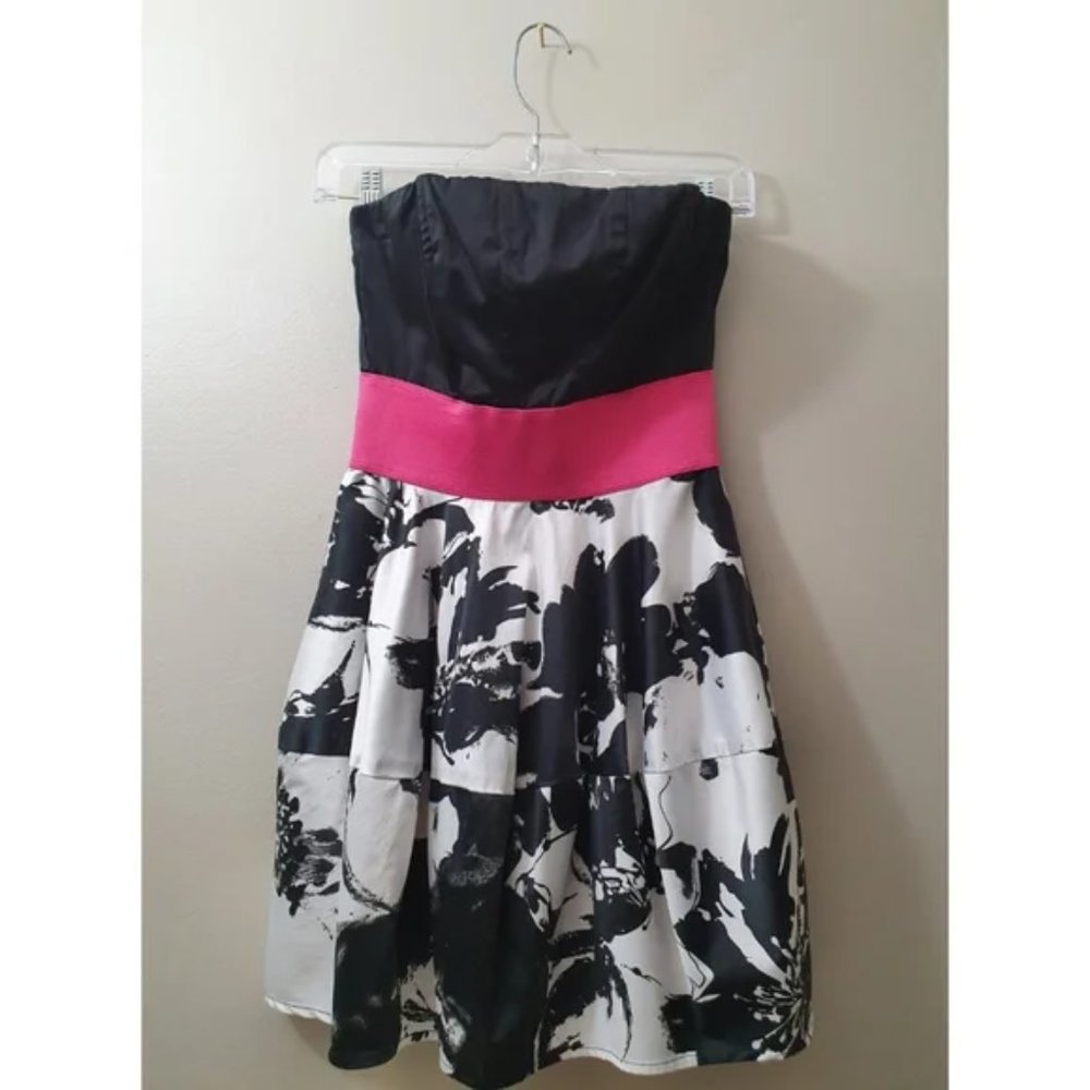 Millennials Prom Dress, Strapless Mini, Bubble Skirt, Black White Pink, Size 7